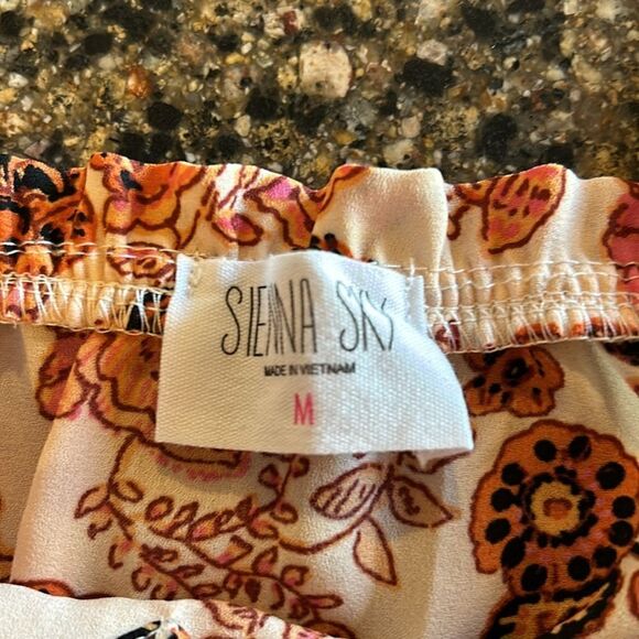 NEW Sienna Sky Crop Top - Picture 4 of 4